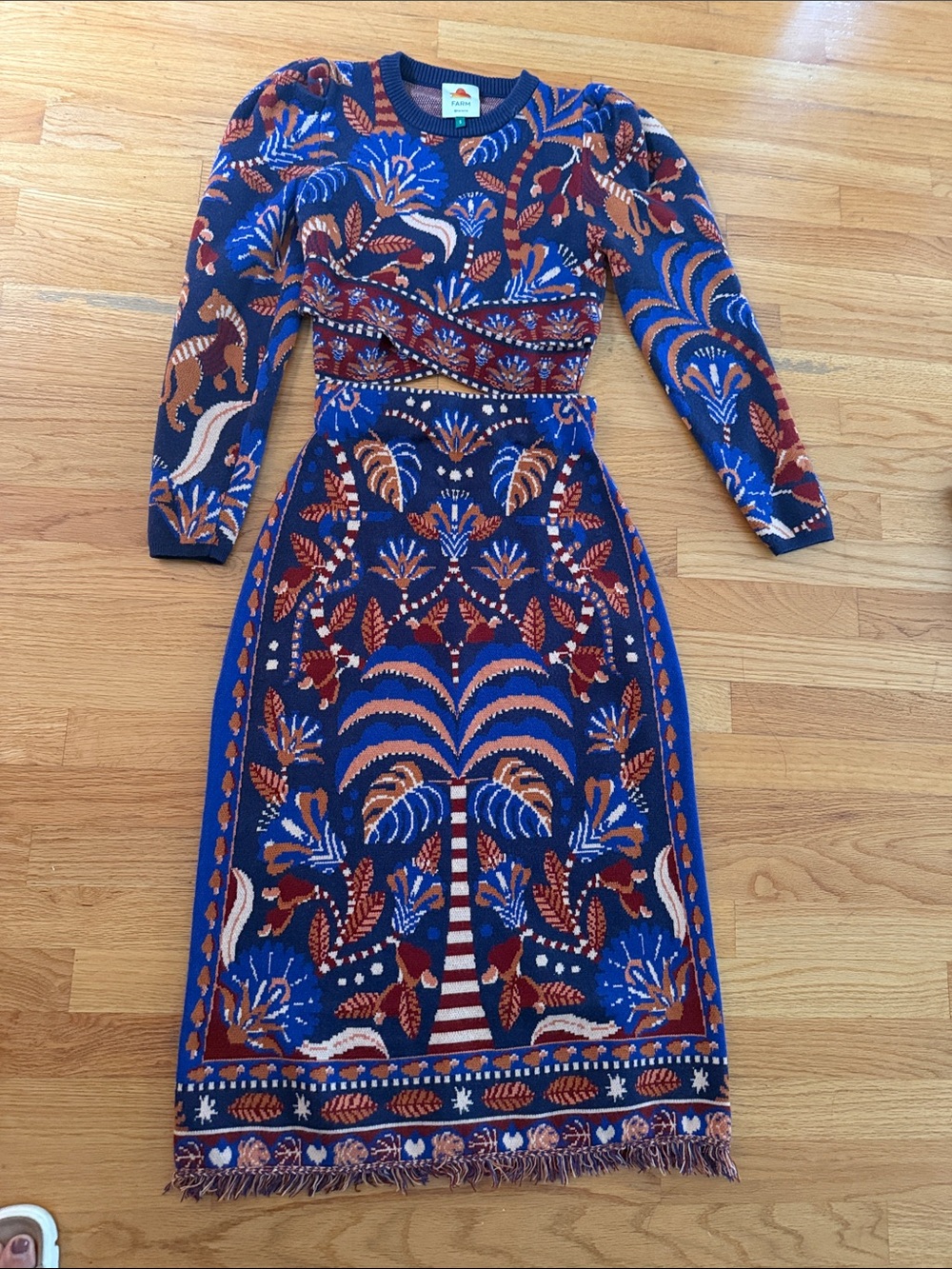 Farm Rio Patterned tapestry Long-Sleeve Knit sweater (small) and skirt (xs) set